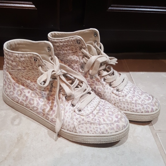 gucci cheetah shoes